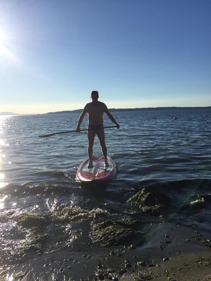 Maxwelton Beach Sunsets! Kayaks & Paddleboards! 1 Min Walk To The Water! Clinton Kültér fotó