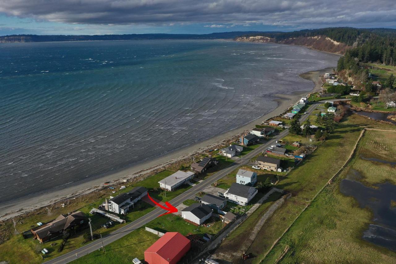 Maxwelton Beach Sunsets! Kayaks & Paddleboards! 1 Min Walk To The Water! Clinton Kültér fotó